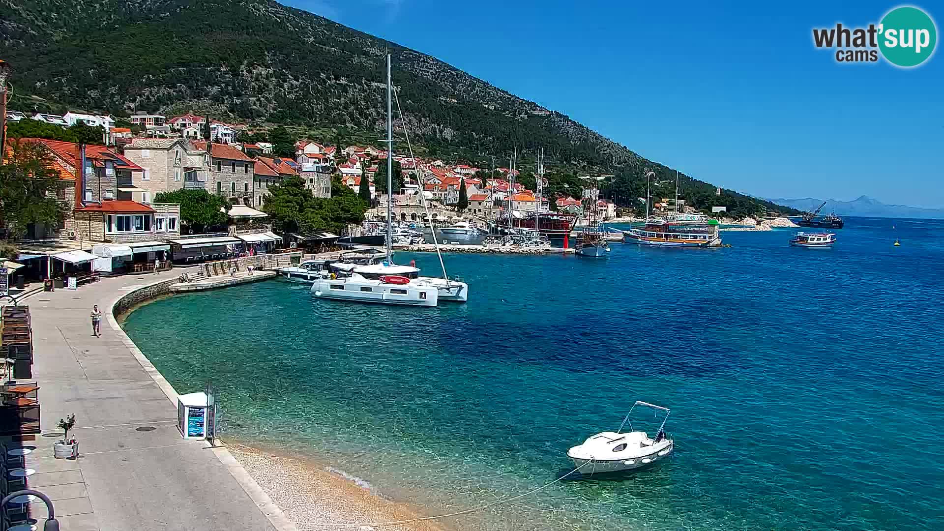 Webcam Bol Hafen & Ortszentrum – Liveblick aus Bol auf der Insel Brač