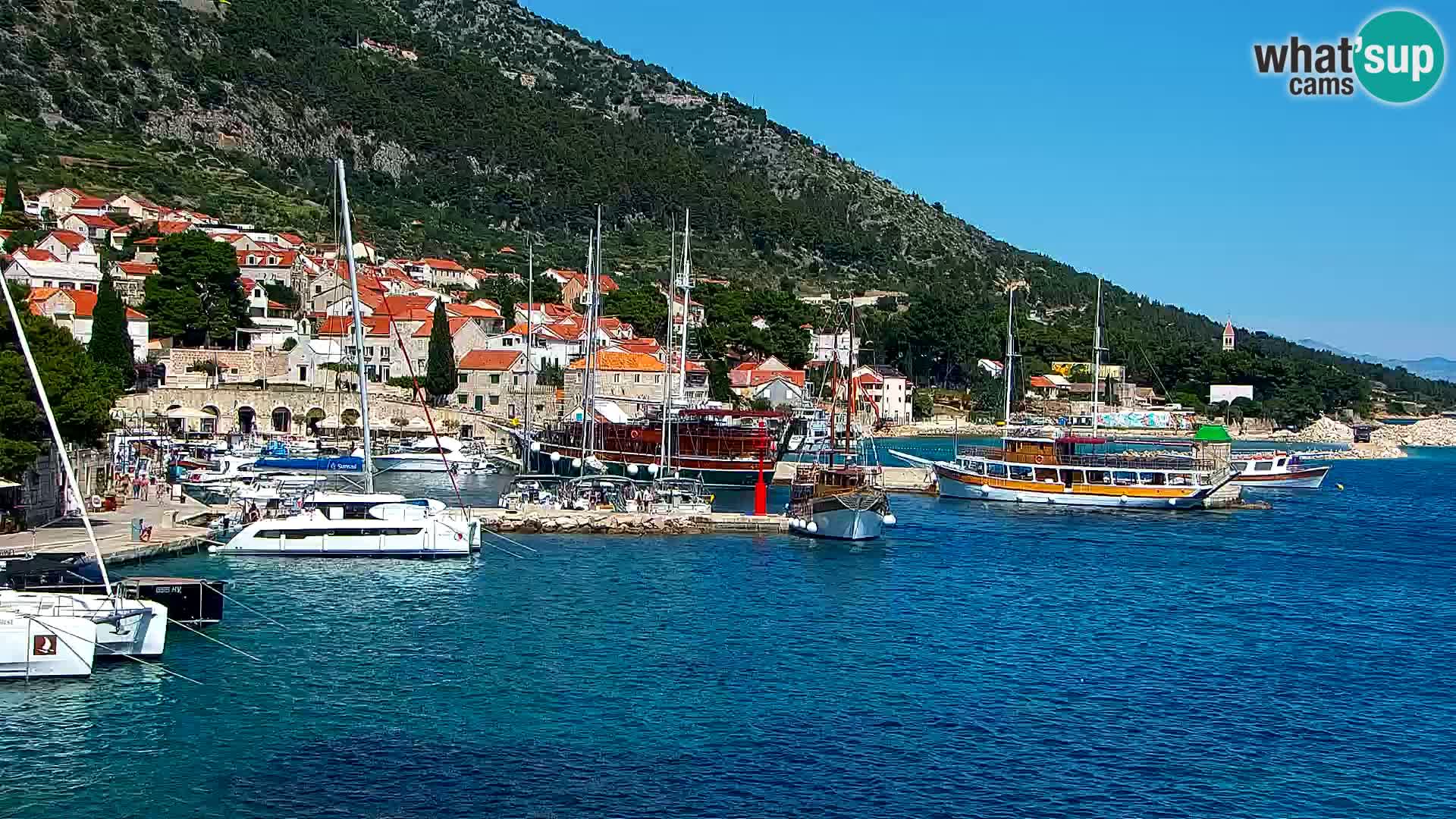 Webcam Bol Town Center & Marina – Live View from Bol, Brač