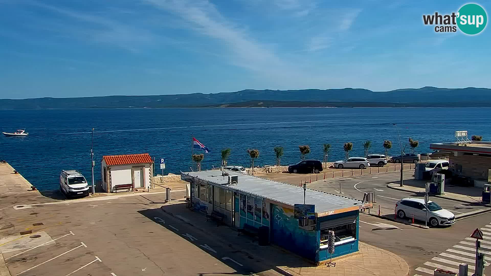 Webcam Bol Centro e Marina – Vista live dal porto di Bol