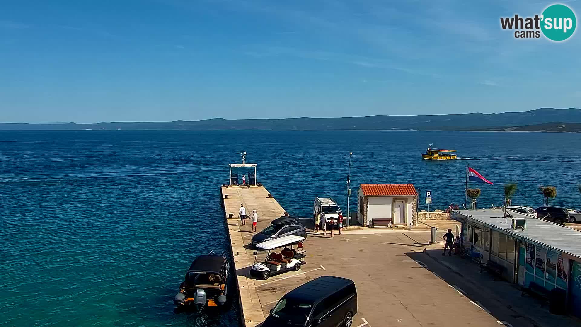 Webcam Bol Hafen & Ortszentrum – Liveblick aus Bol auf der Insel Brač