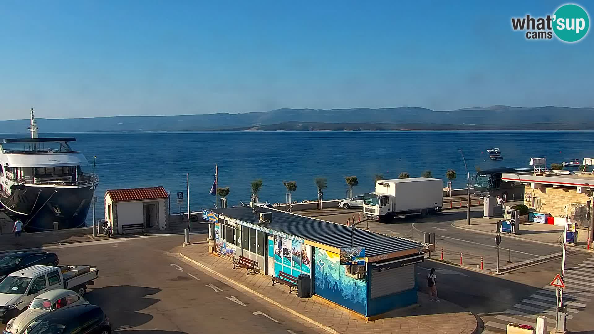 Webcam Bol Town Center & Marina – Live View from Bol, Brač