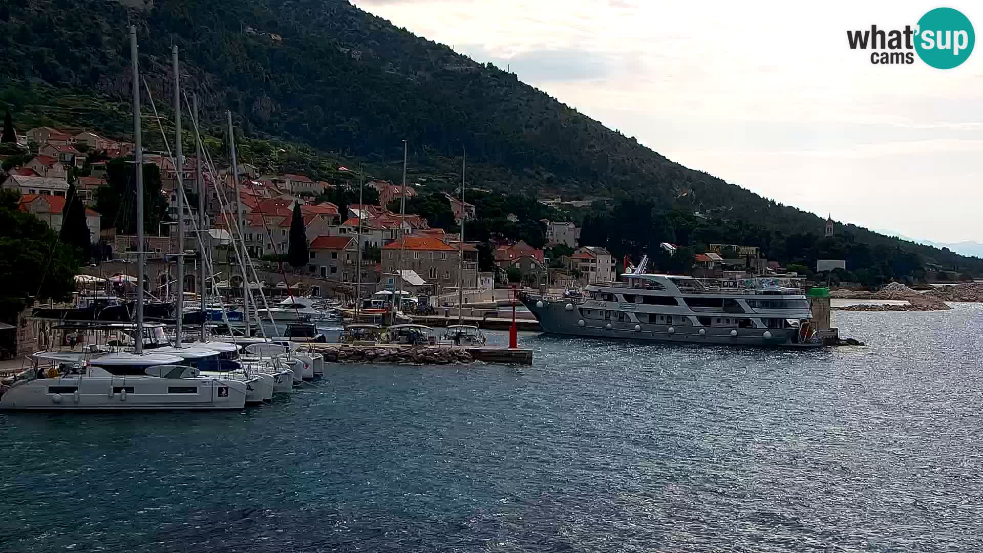 Webcam Bol centre-ville & marina – Vue en direct depuis Bol, île de Brač