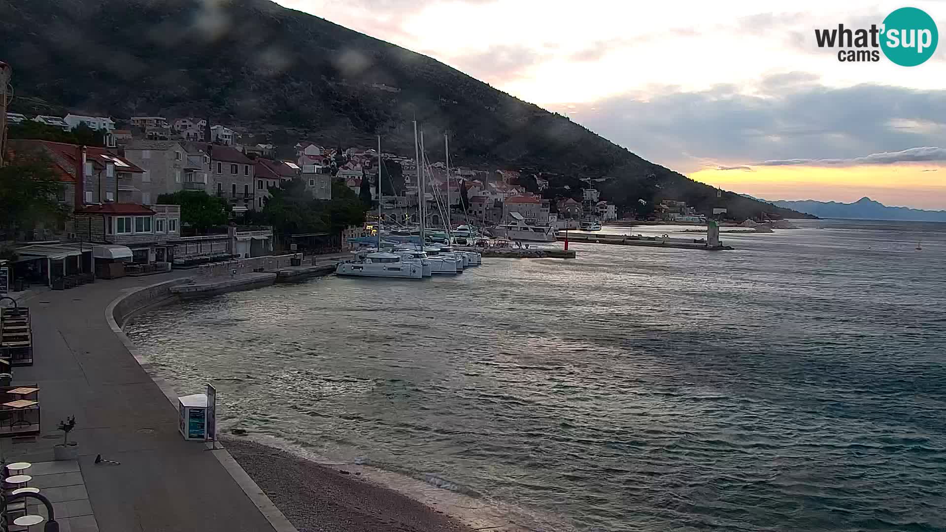 Webcam Bol Hafen & Ortszentrum – Liveblick aus Bol auf der Insel Brač