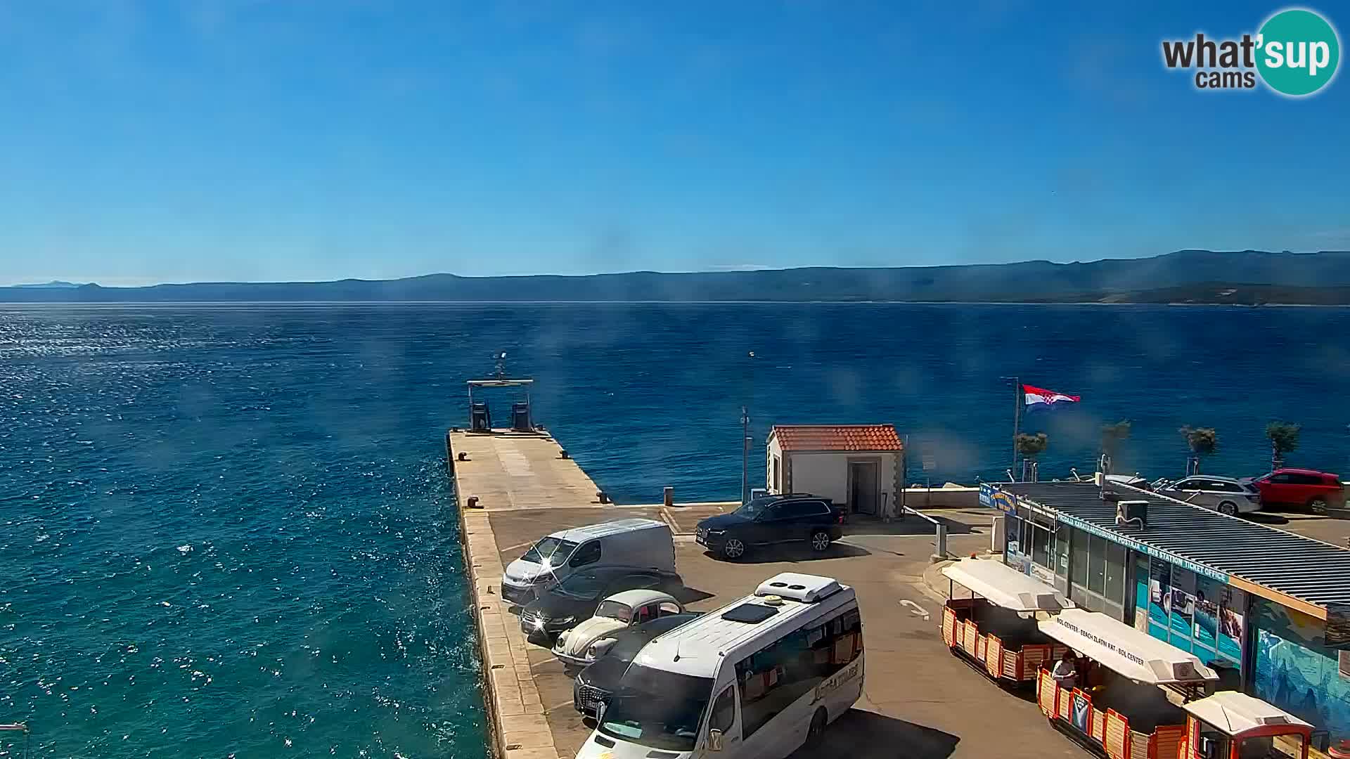 Webcam Bol Centro e Marina – Vista live dal porto di Bol