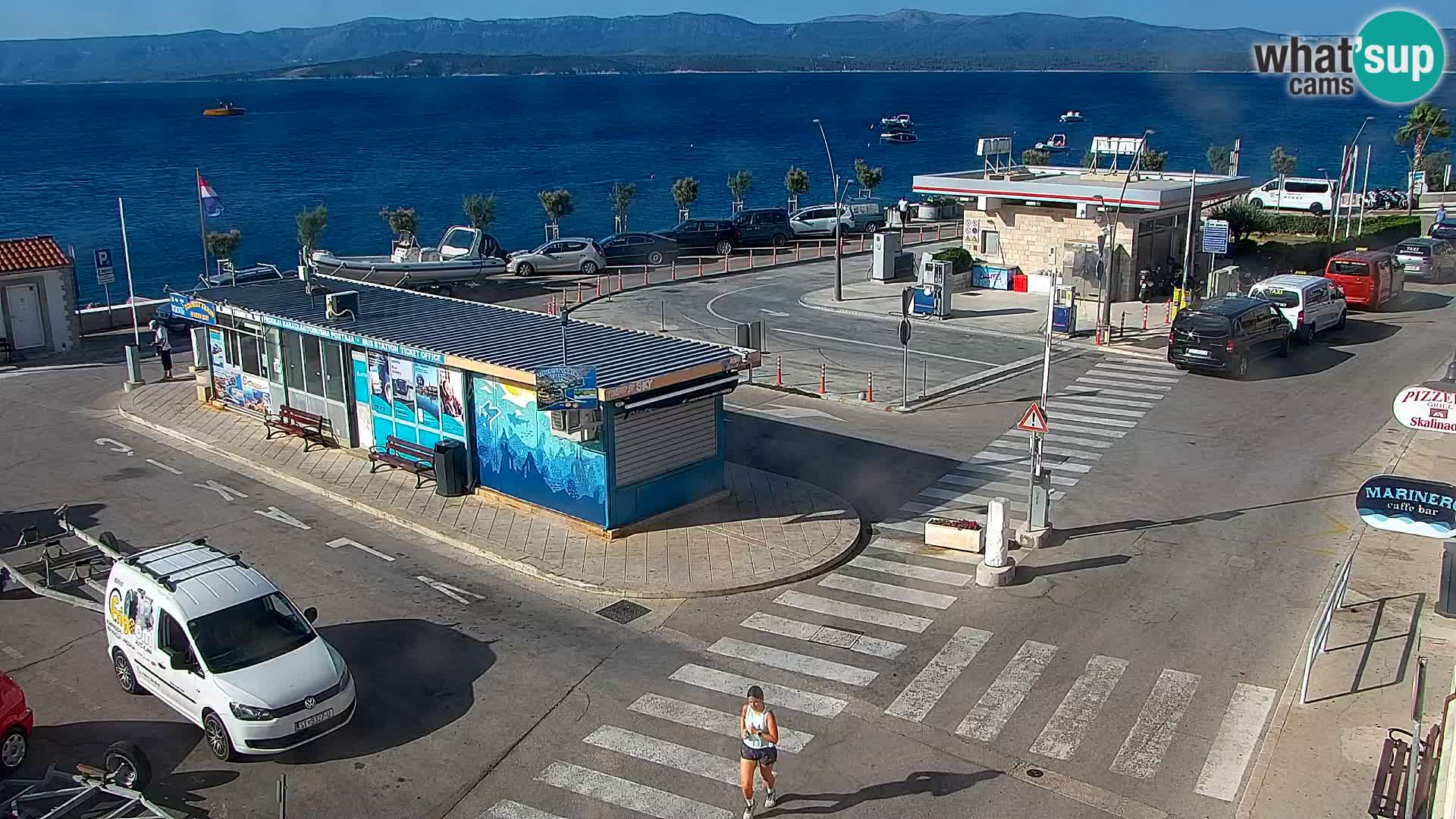 Webcam Bol Centro e Marina – Vista live dal porto di Bol