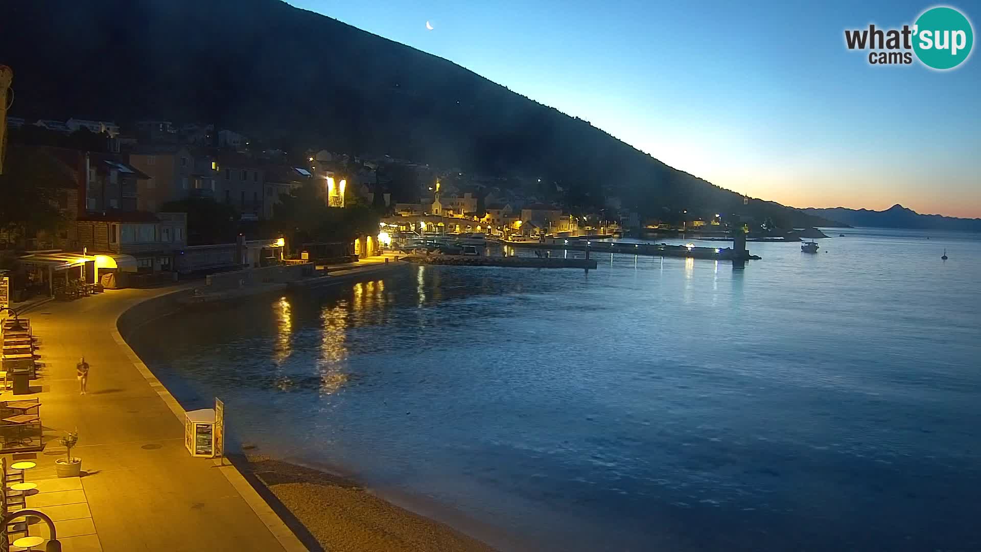 Webcam Bol Hafen & Ortszentrum – Liveblick aus Bol auf der Insel Brač