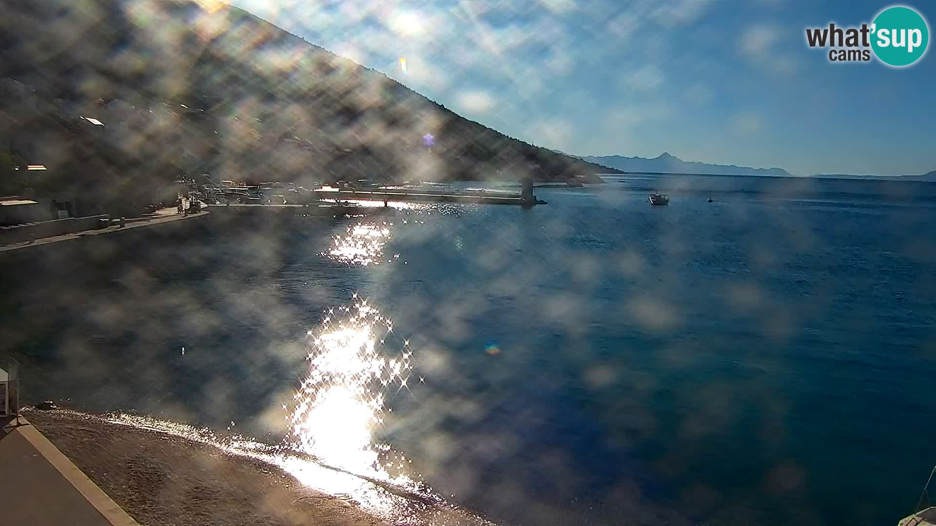 Webcam Bol Centro e Marina – Vista live dal porto di Bol