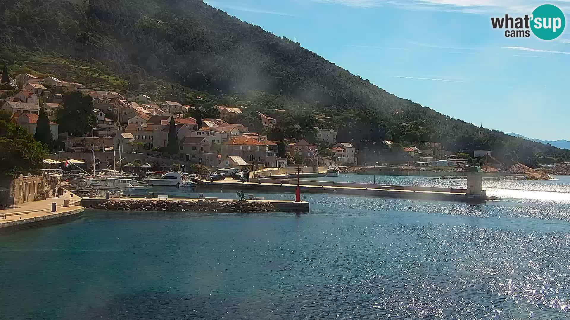 Webcam Bol Centro e Marina – Vista live dal porto di Bol
