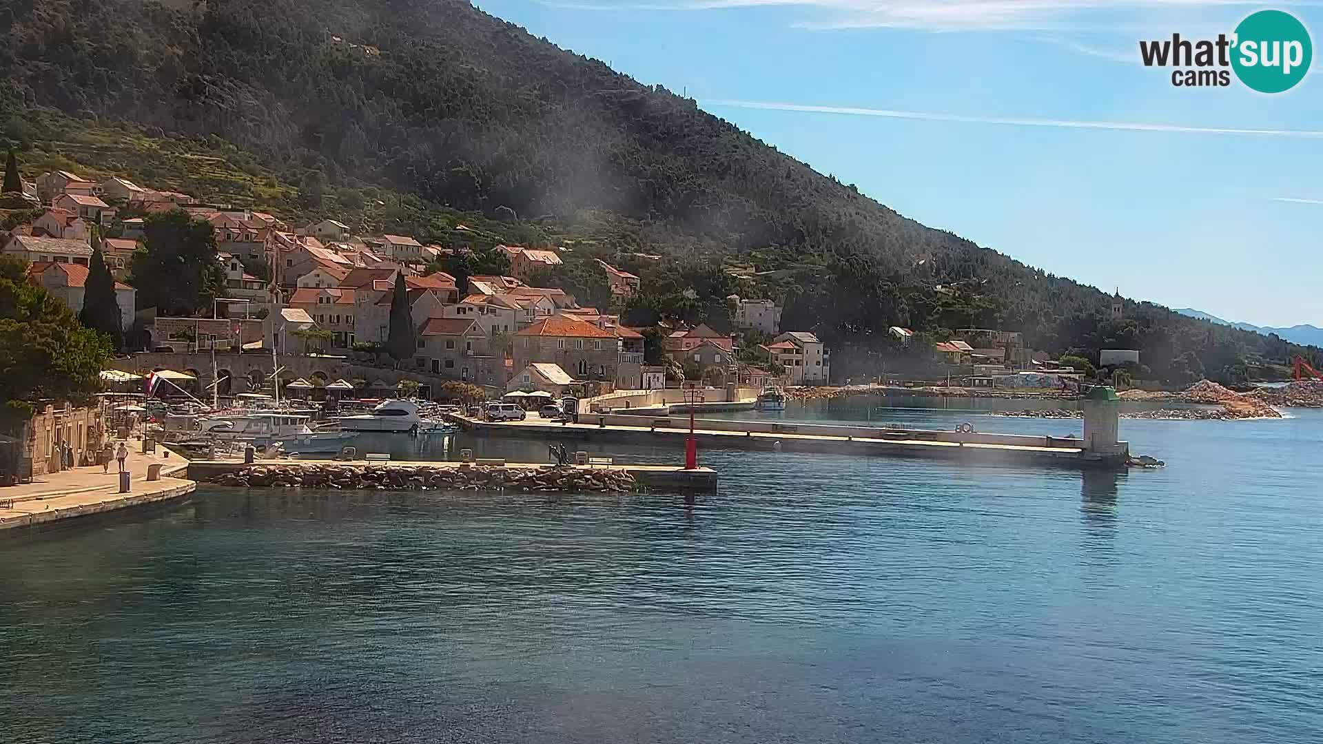 Webcam Bol Centro e Marina – Vista live dal porto di Bol