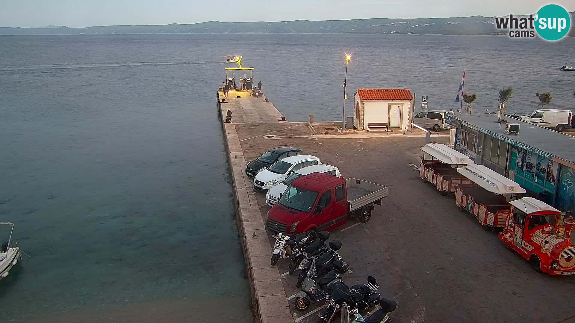 Webcam Bol Hafen & Ortszentrum – Liveblick aus Bol auf der Insel Brač