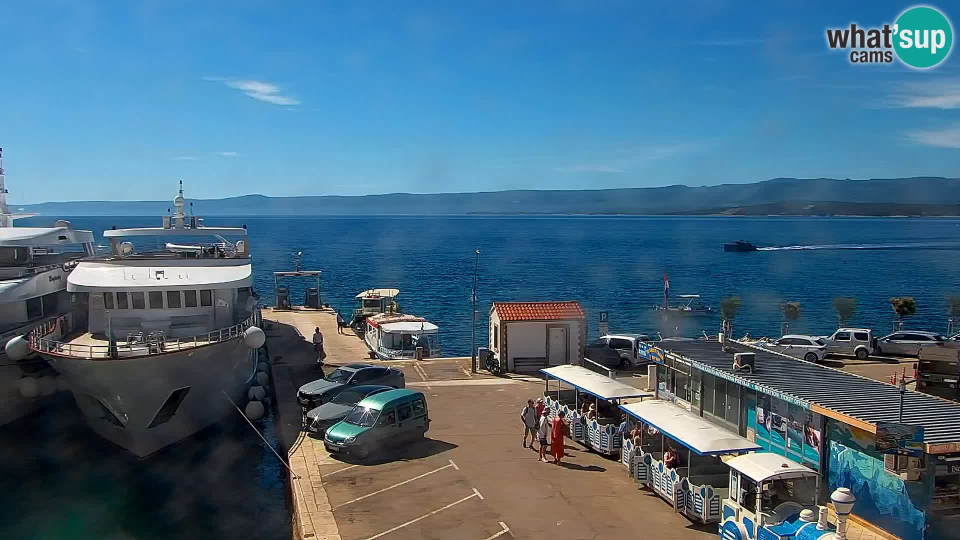 Webcam Bol Town Center & Marina – Live View from Bol, Brač