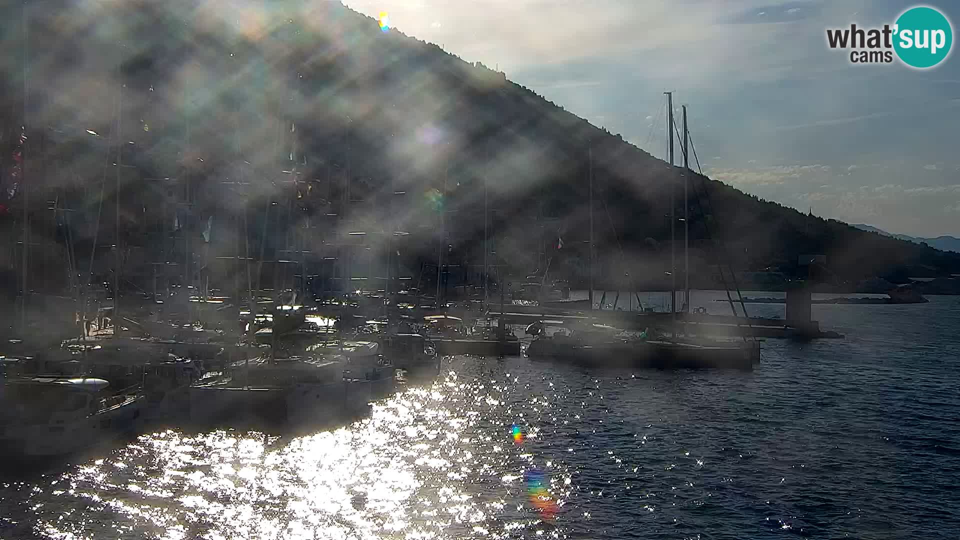 Webcam Bol Hafen & Ortszentrum – Liveblick aus Bol auf der Insel Brač