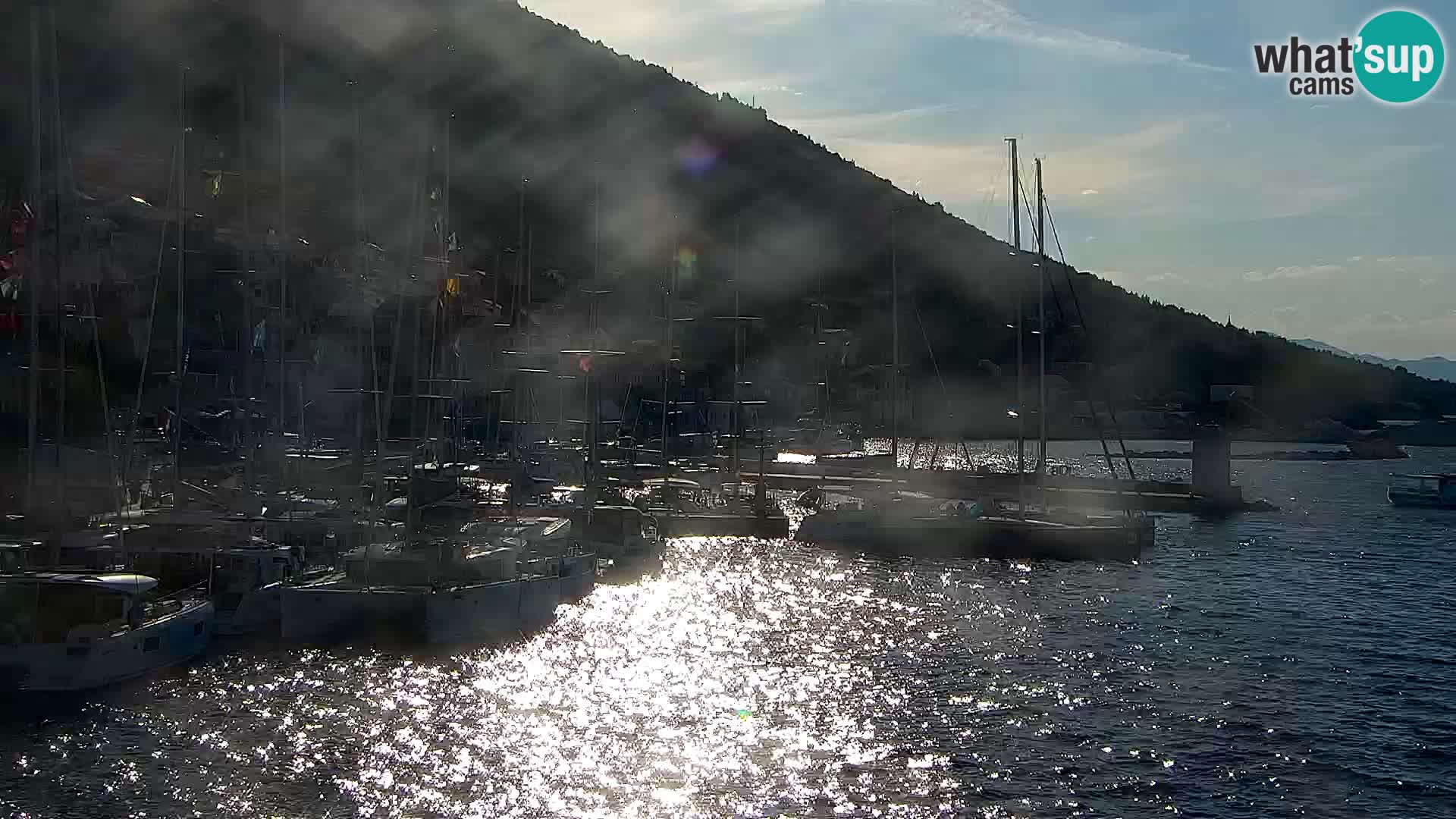 Webcam Bol Town Center & Marina – Live View from Bol, Brač