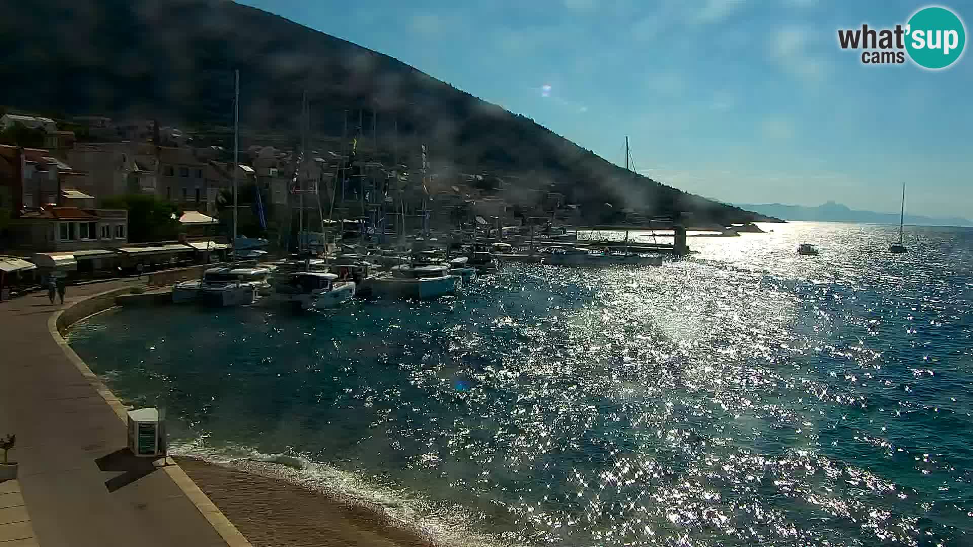 Webcam Bol Hafen & Ortszentrum – Liveblick aus Bol auf der Insel Brač