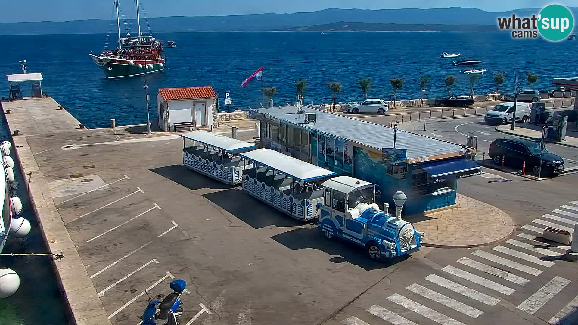 Webcam Bol Centro e Marina – Vista live dal porto di Bol