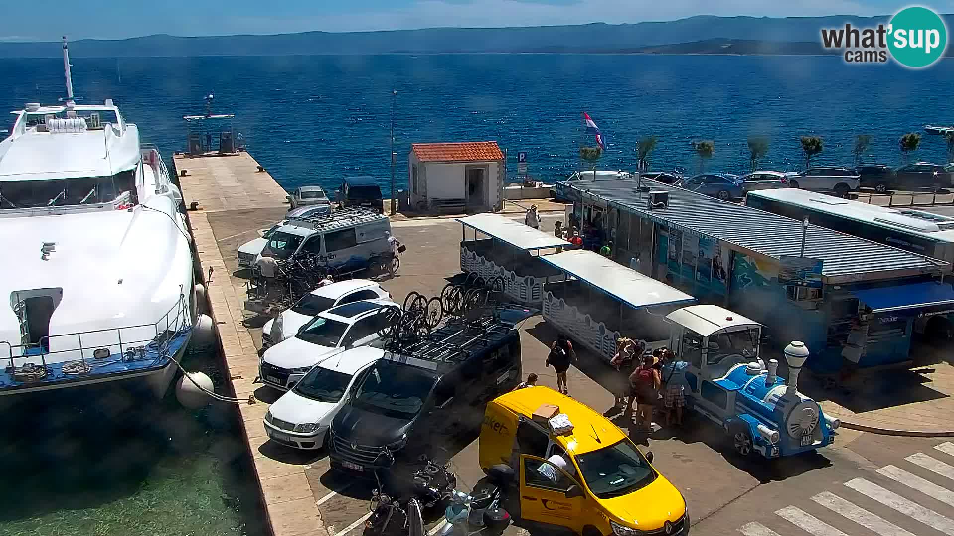 Webcam Bol Hafen & Ortszentrum – Liveblick aus Bol auf der Insel Brač