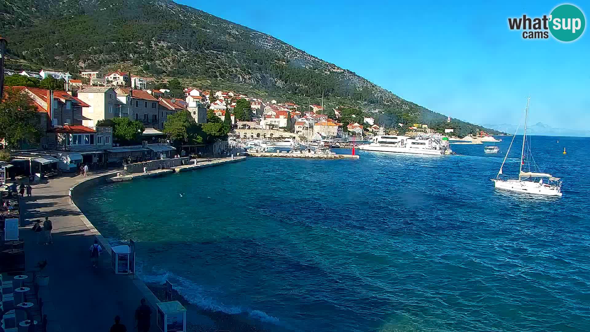 Webcam Bol Hafen & Ortszentrum – Liveblick aus Bol auf der Insel Brač