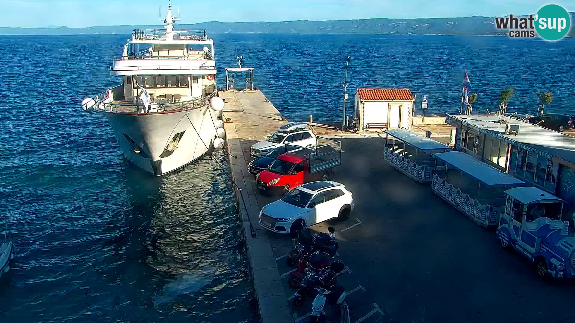 Webcam Bol Town Center & Marina – Live View from Bol, Brač
