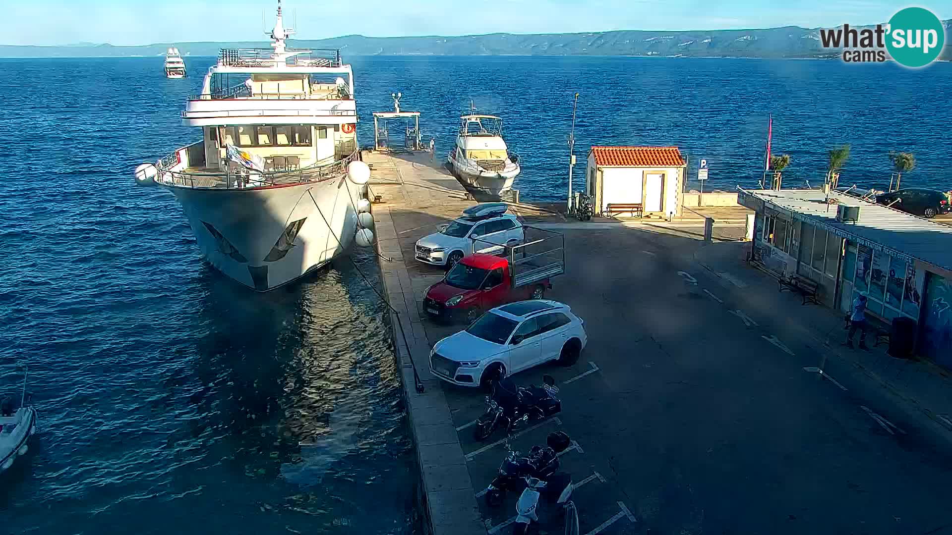 Webcam Bol Town Center & Marina – Live View from Bol, Brač
