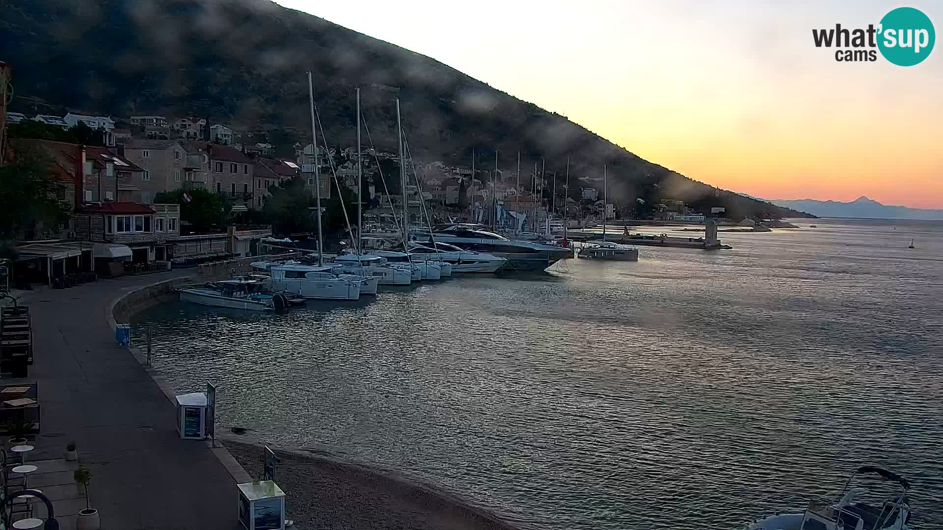 Webcam Bol Town Center & Marina – Live View from Bol, Brač