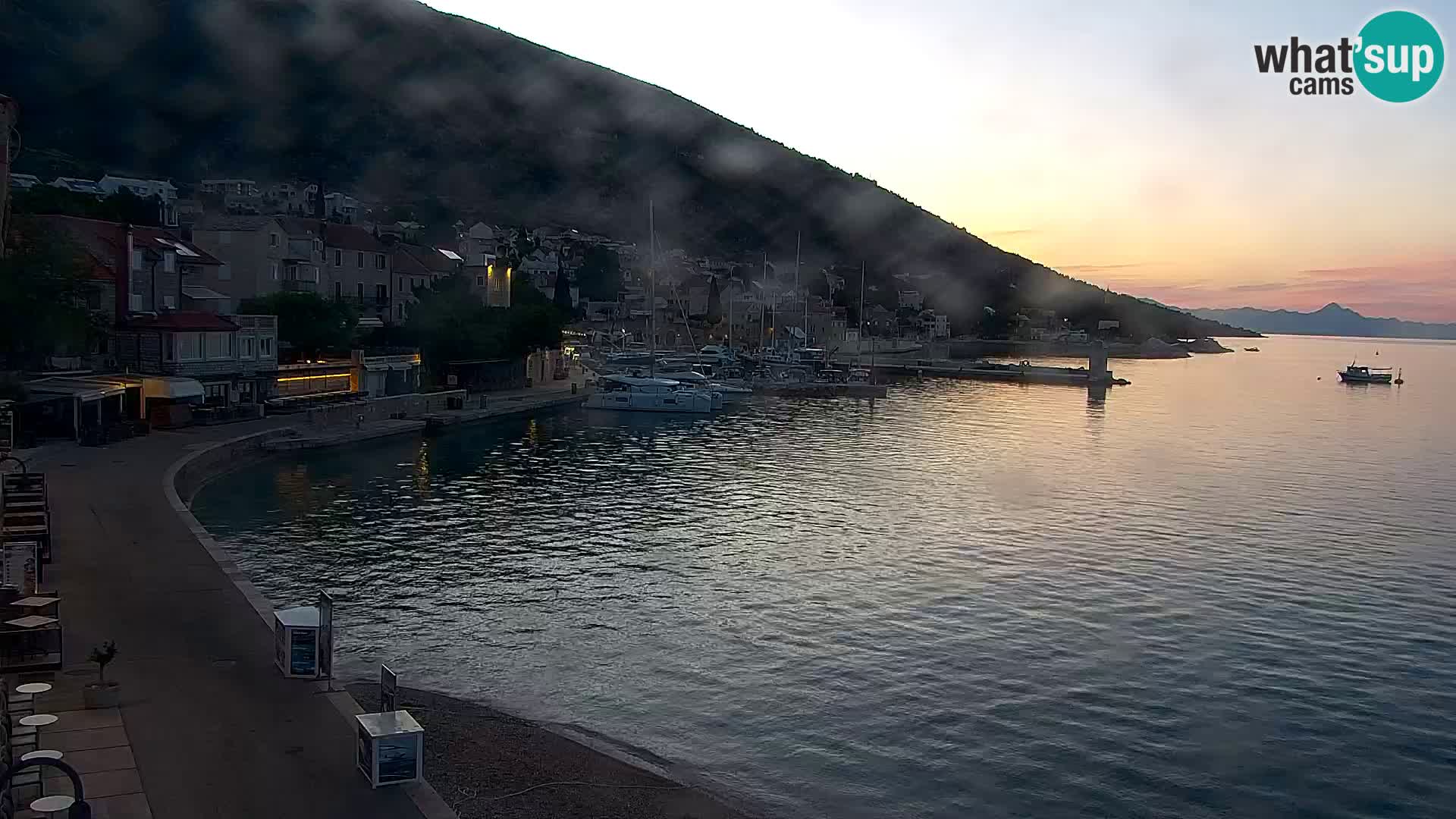 Webcam Bol Hafen & Ortszentrum – Liveblick aus Bol auf der Insel Brač