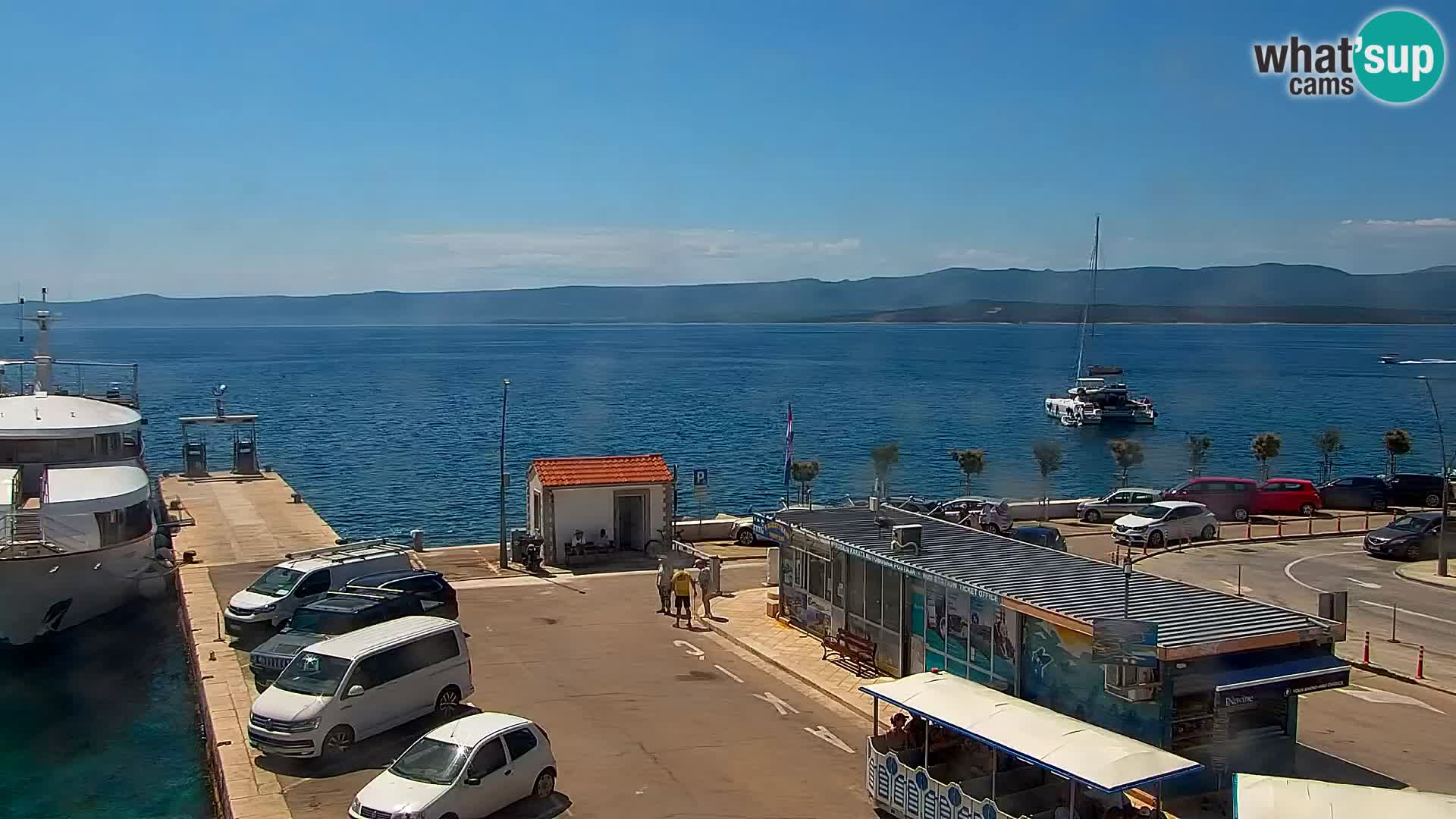 Webcam Bol Centro e Marina – Vista live dal porto di Bol