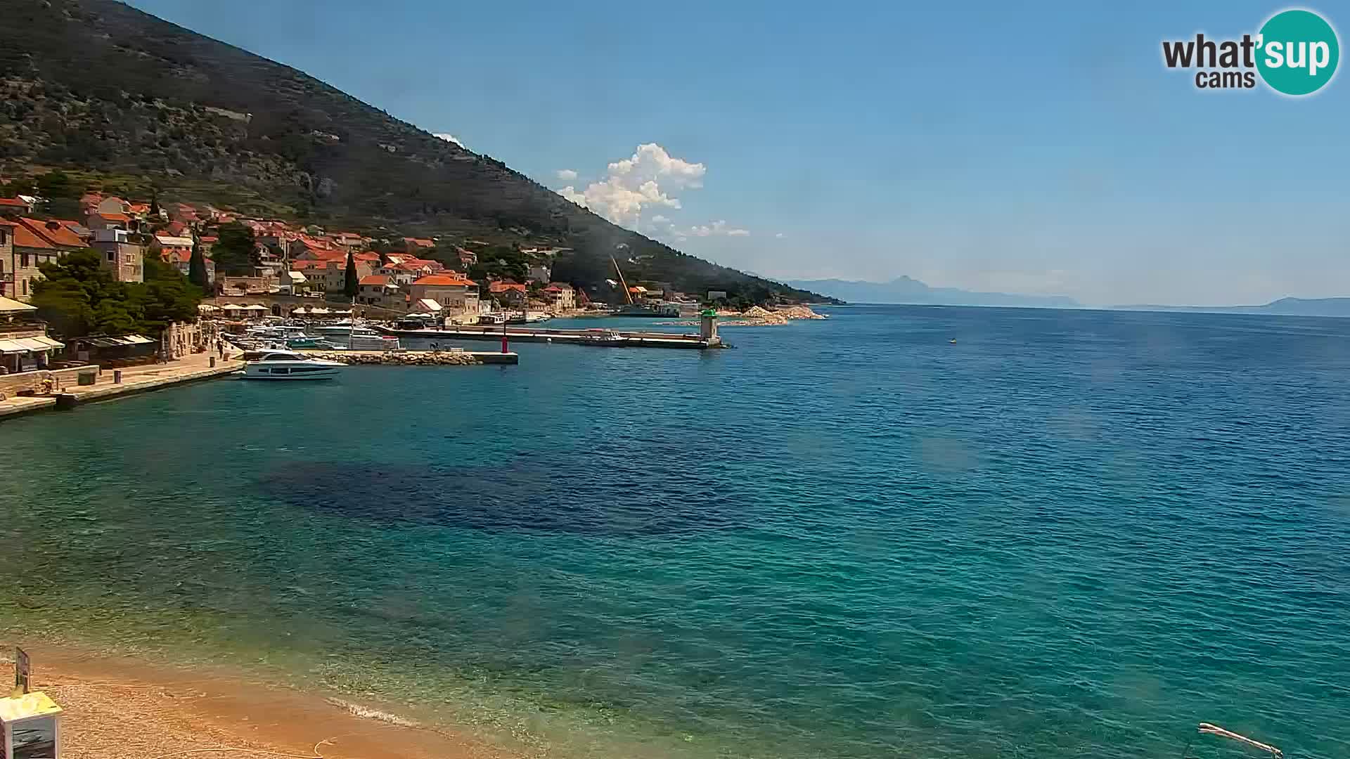 Webcam Bol Centro e Marina – Vista live dal porto di Bol