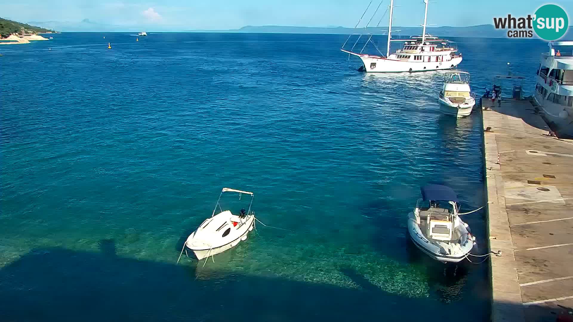 Webcam Bol Town Center & Marina – Live View from Bol, Brač