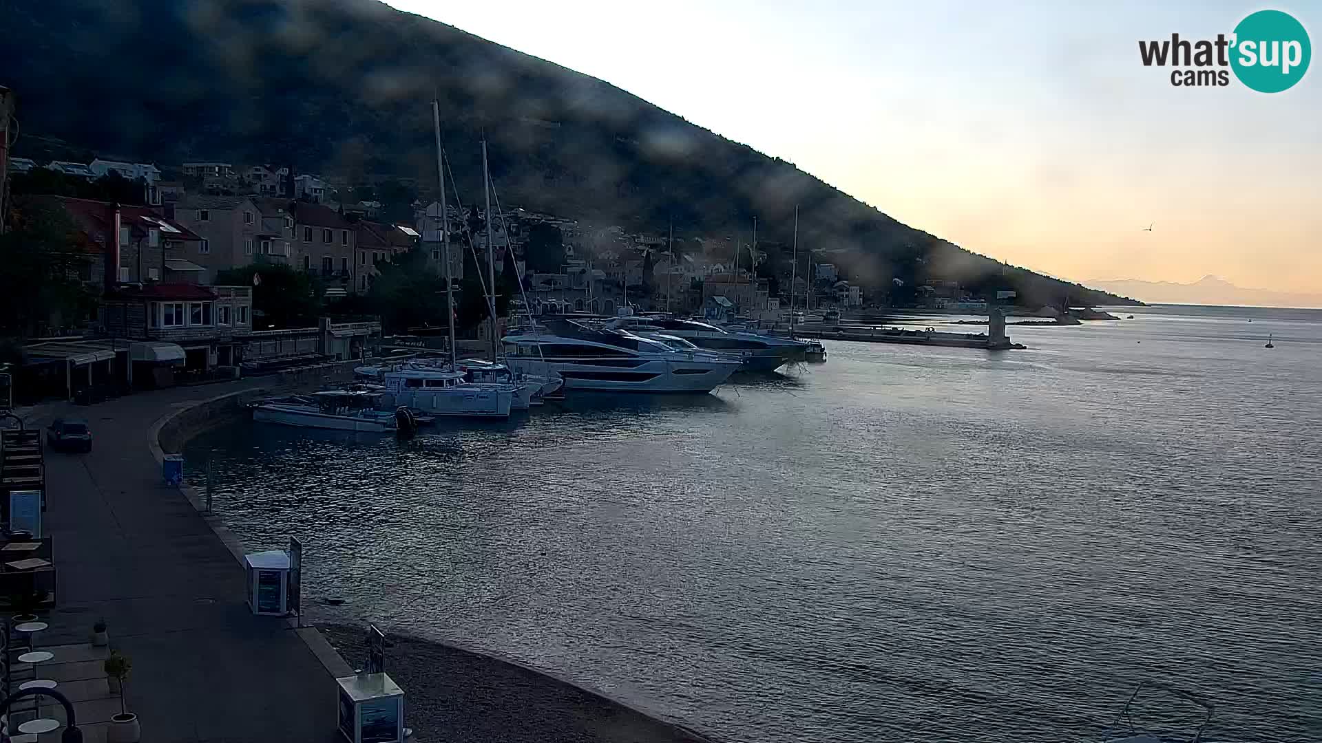 Webcam Bol Town Center & Marina – Live View from Bol, Brač