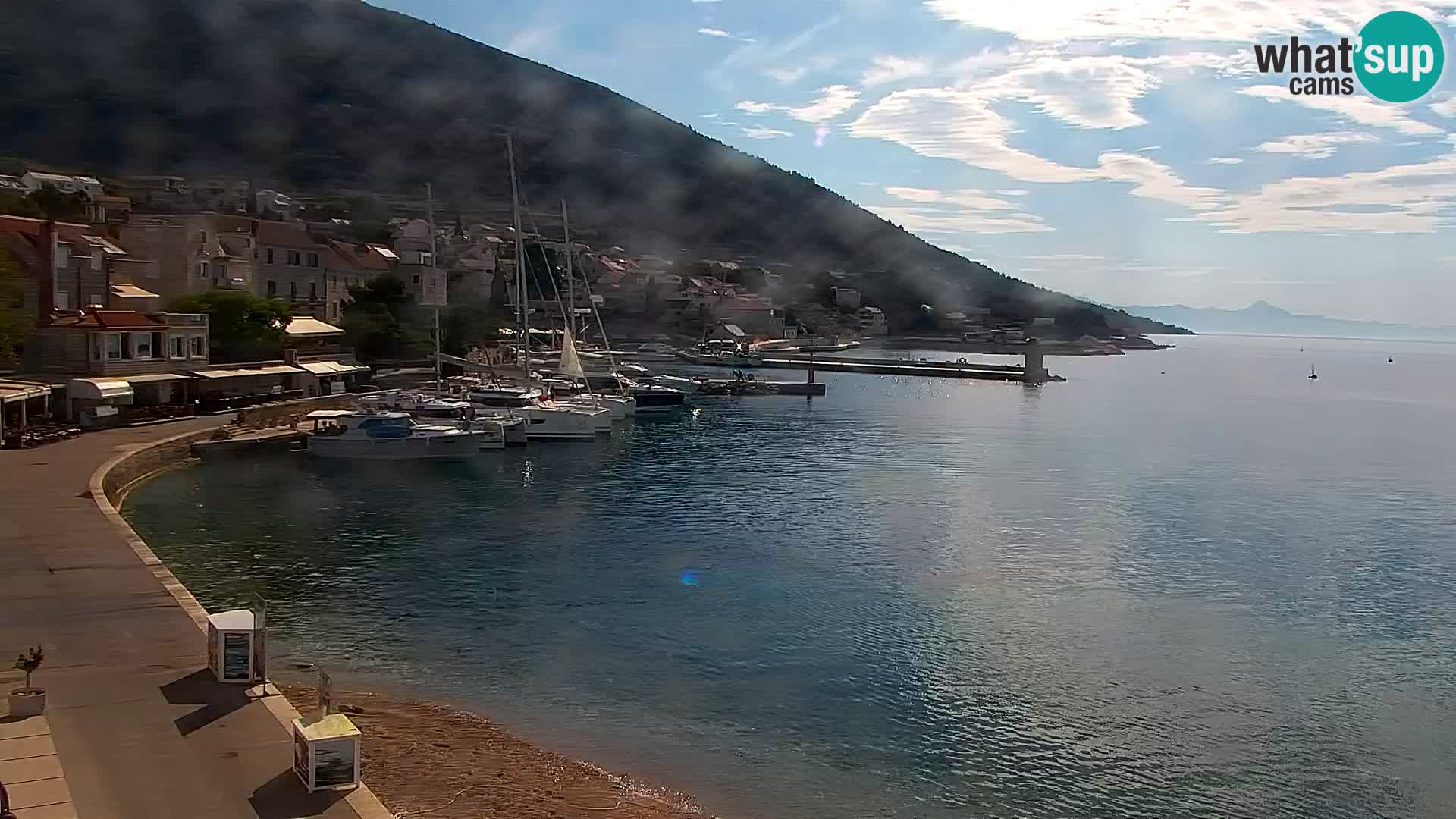 Webcam Bol Town Center & Marina – Live View from Bol, Brač