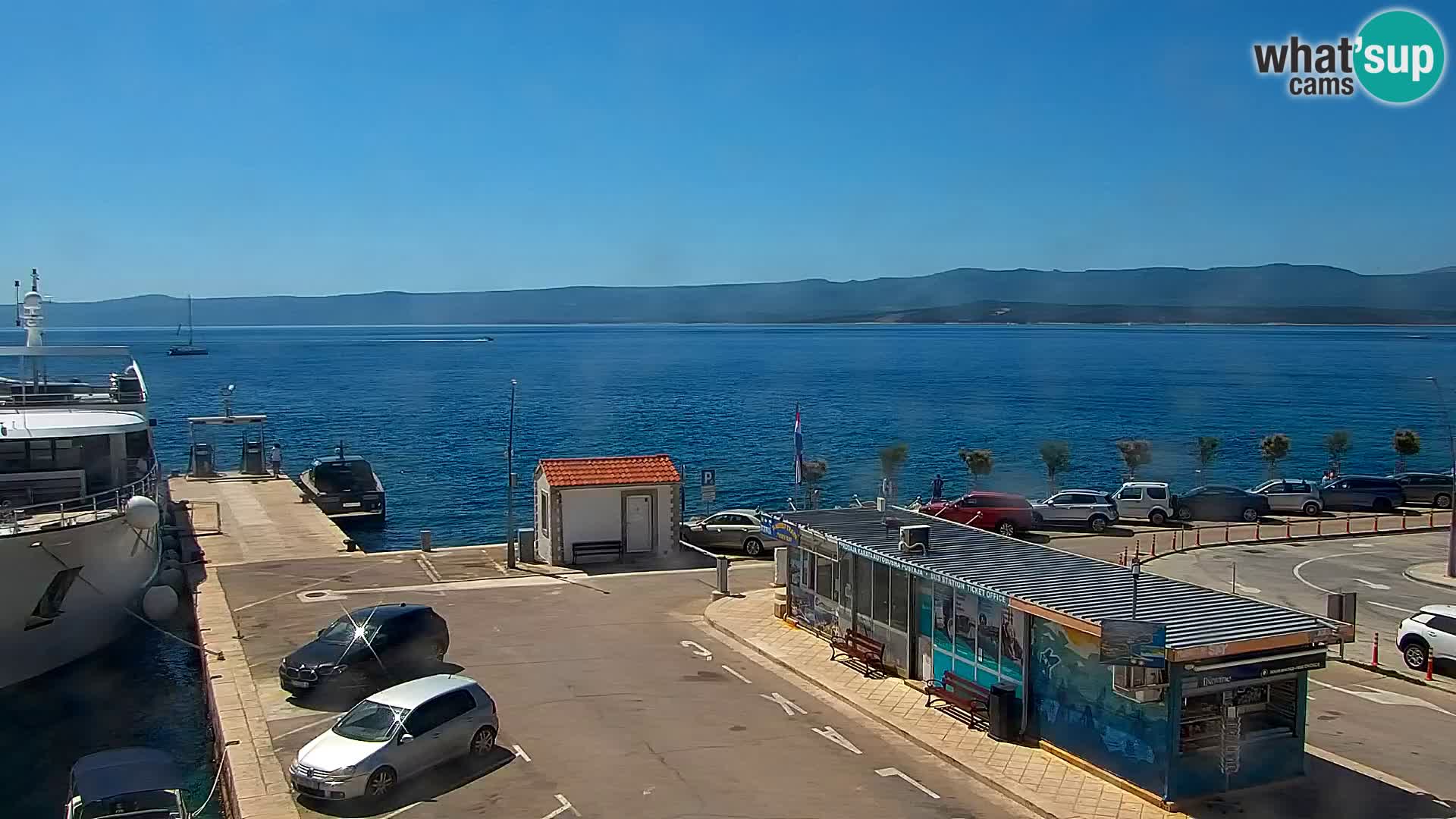 Webcam Bol Town Center & Marina – Live View from Bol, Brač
