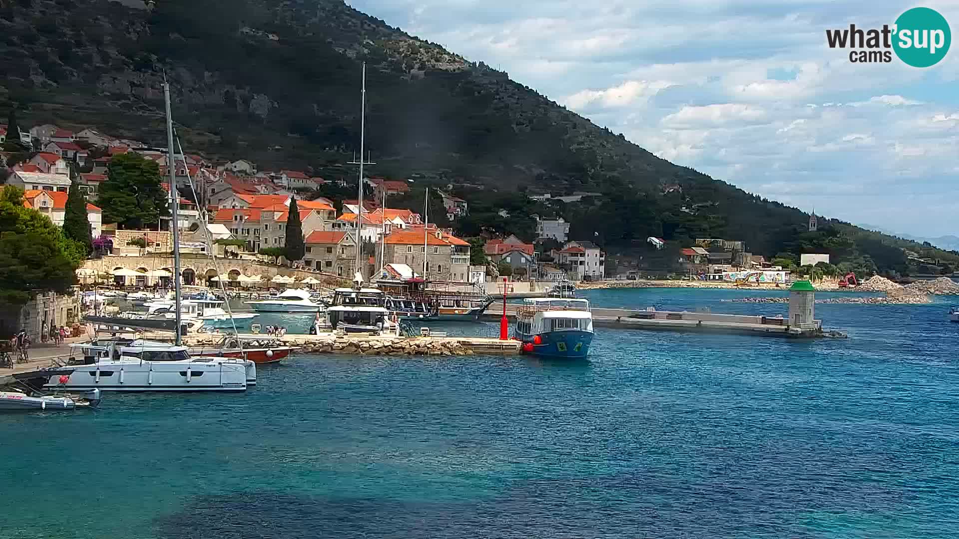 Webcam Bol Town Center & Marina – Live View from Bol, Brač