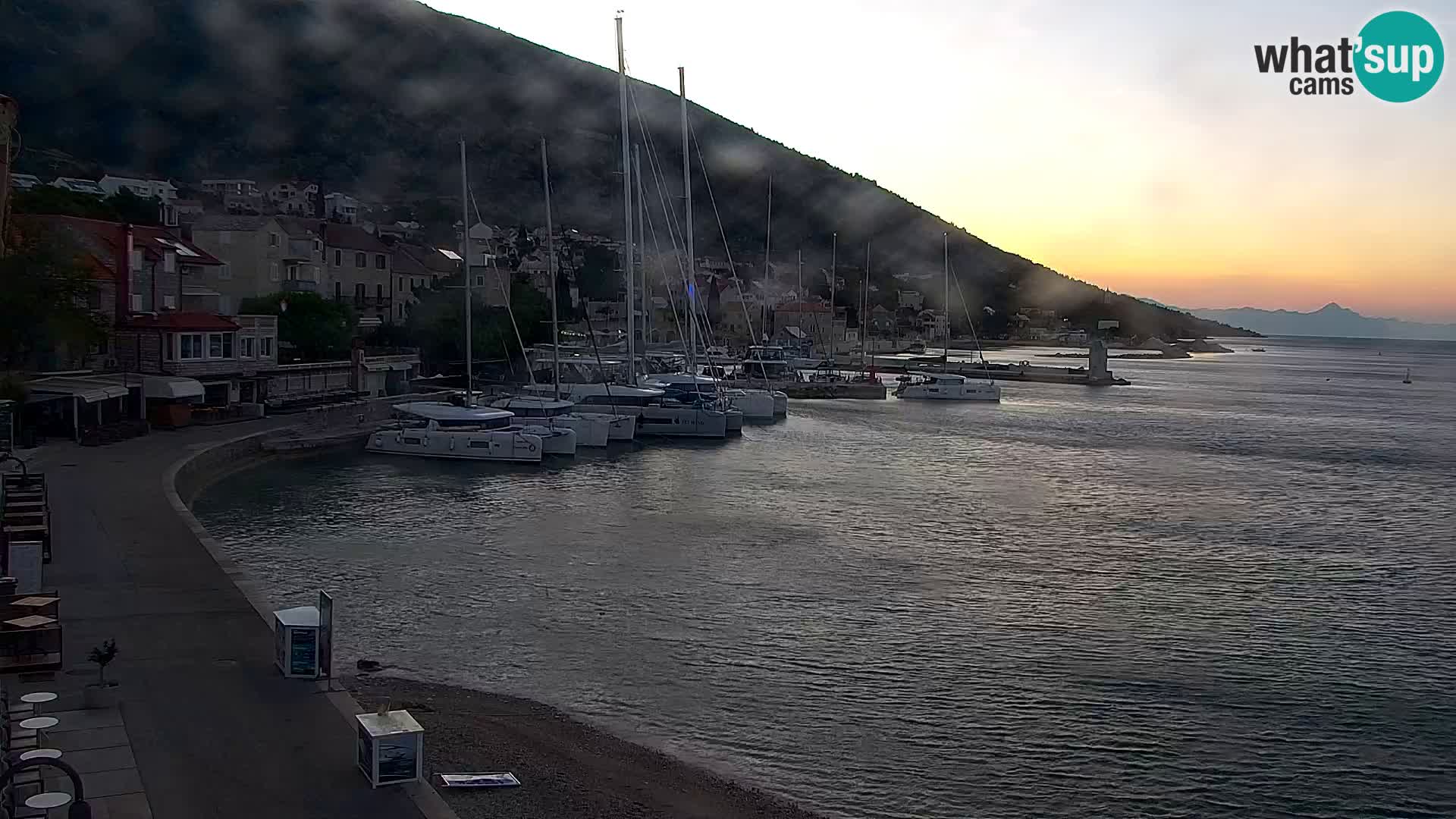 Webcam Bol Town Center & Marina – Live View from Bol, Brač
