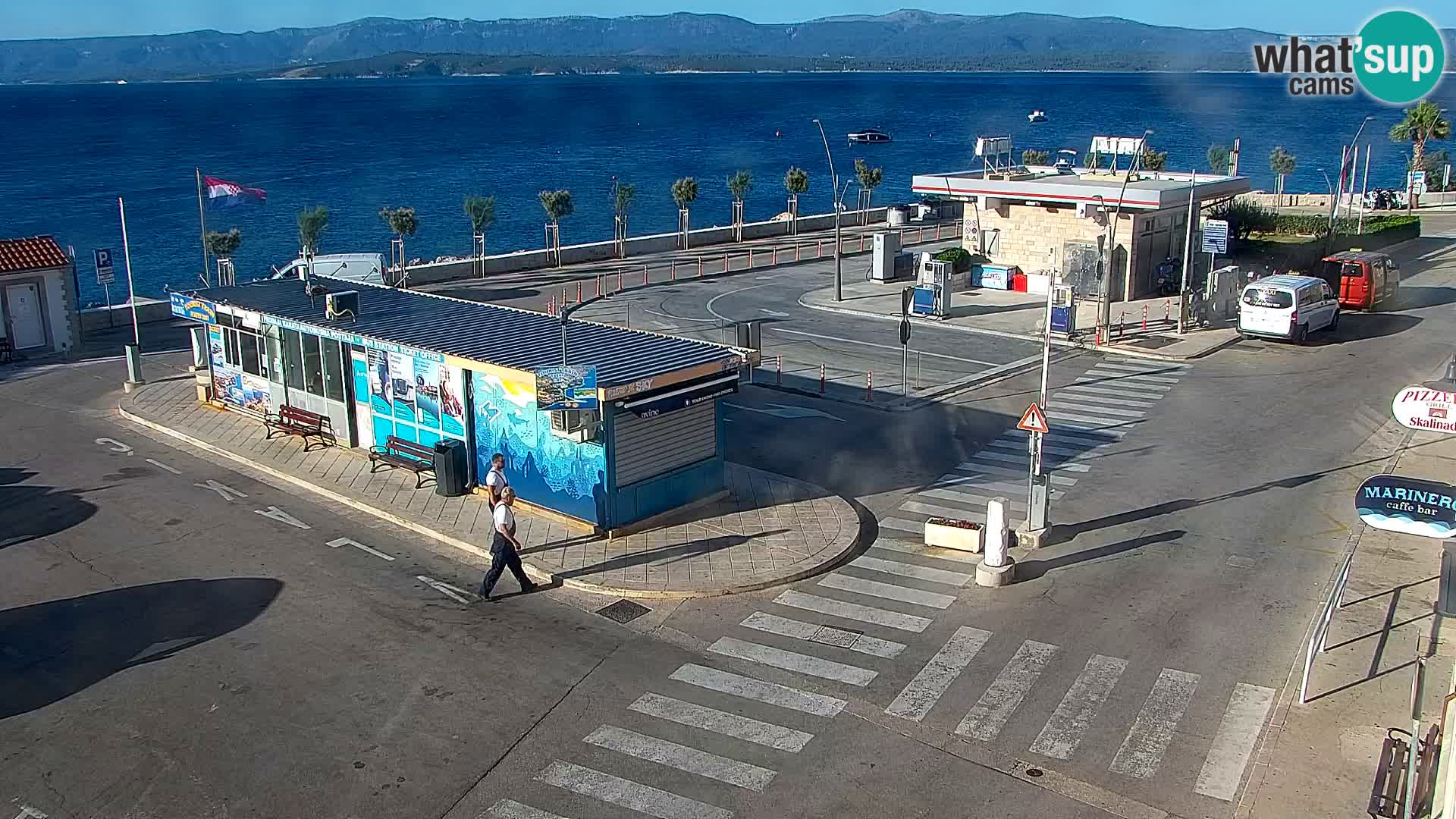 Webcam Bol Centro e Marina – Vista live dal porto di Bol