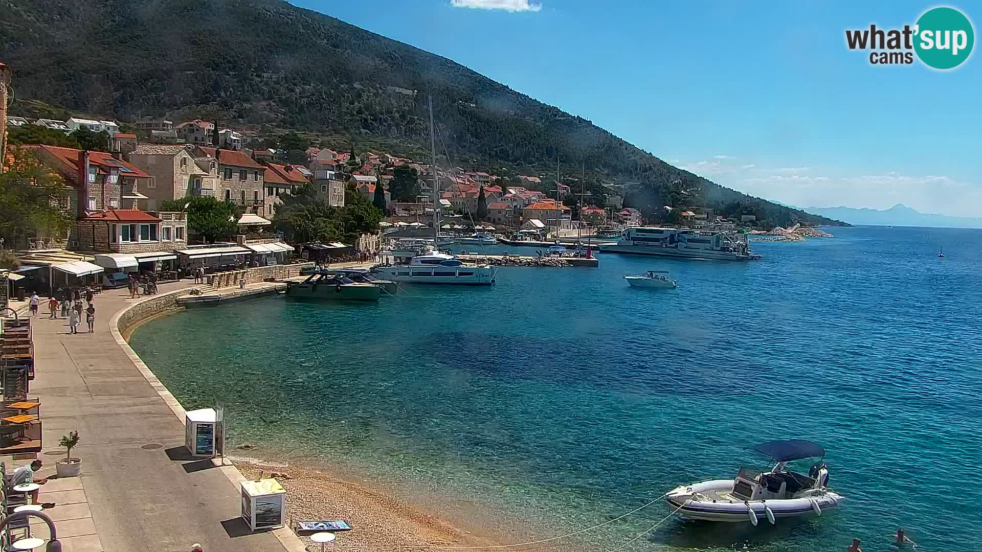Webcam Bol Town Center & Marina – Live View from Bol, Brač