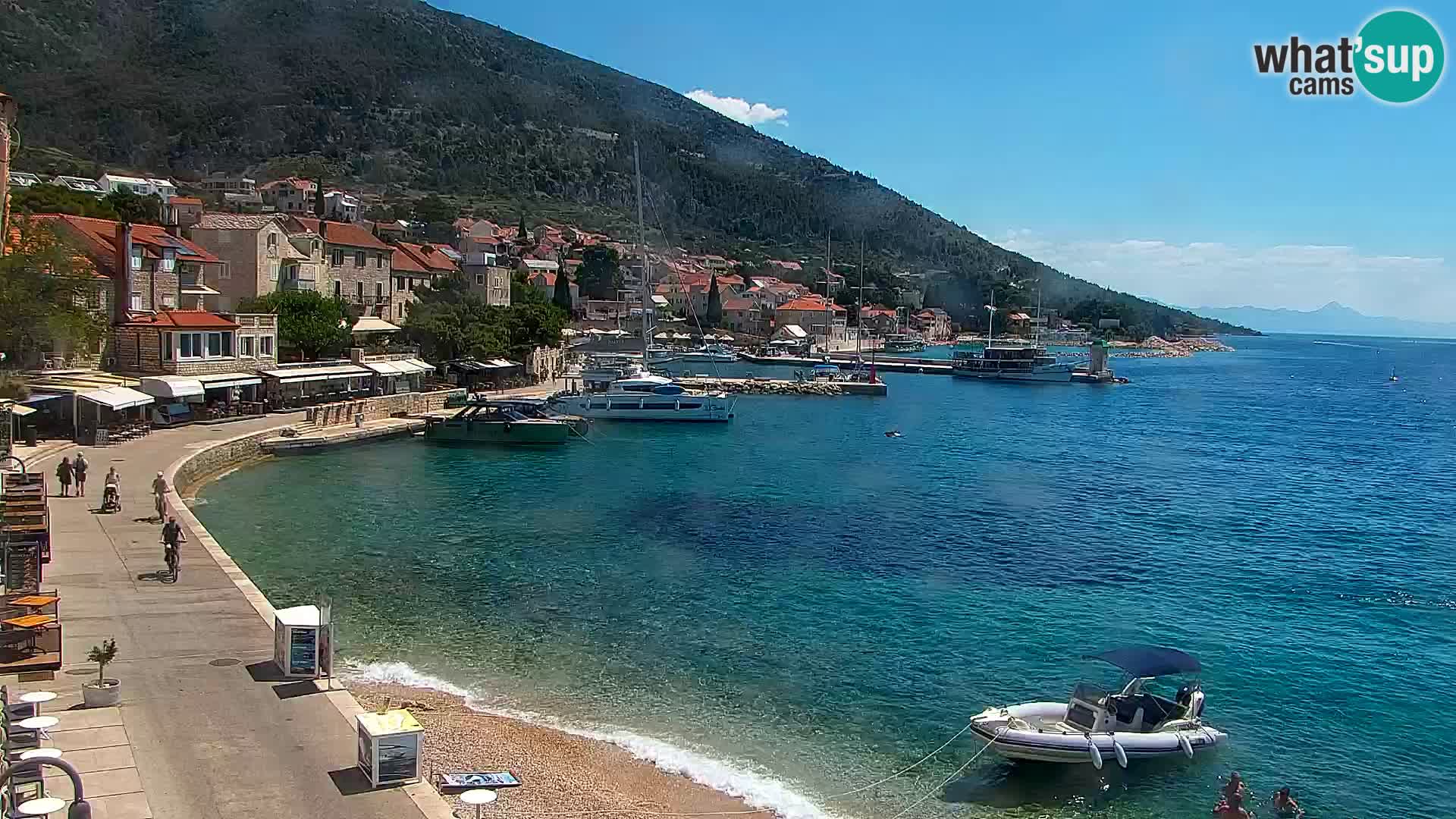 Webcam Bol Town Center & Marina – Live View from Bol, Brač