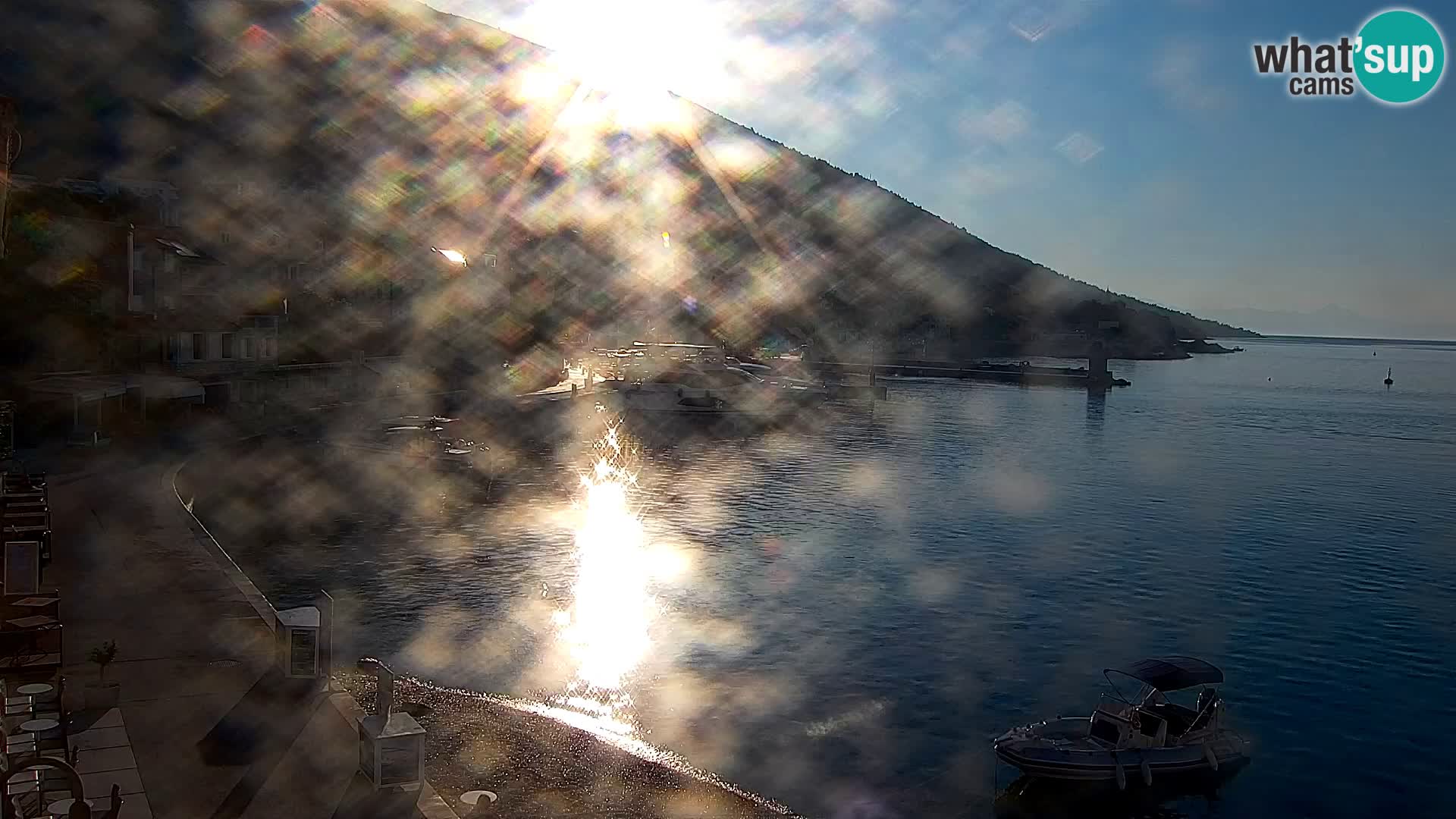 Webcam Bol Centro e Marina – Vista live dal porto di Bol