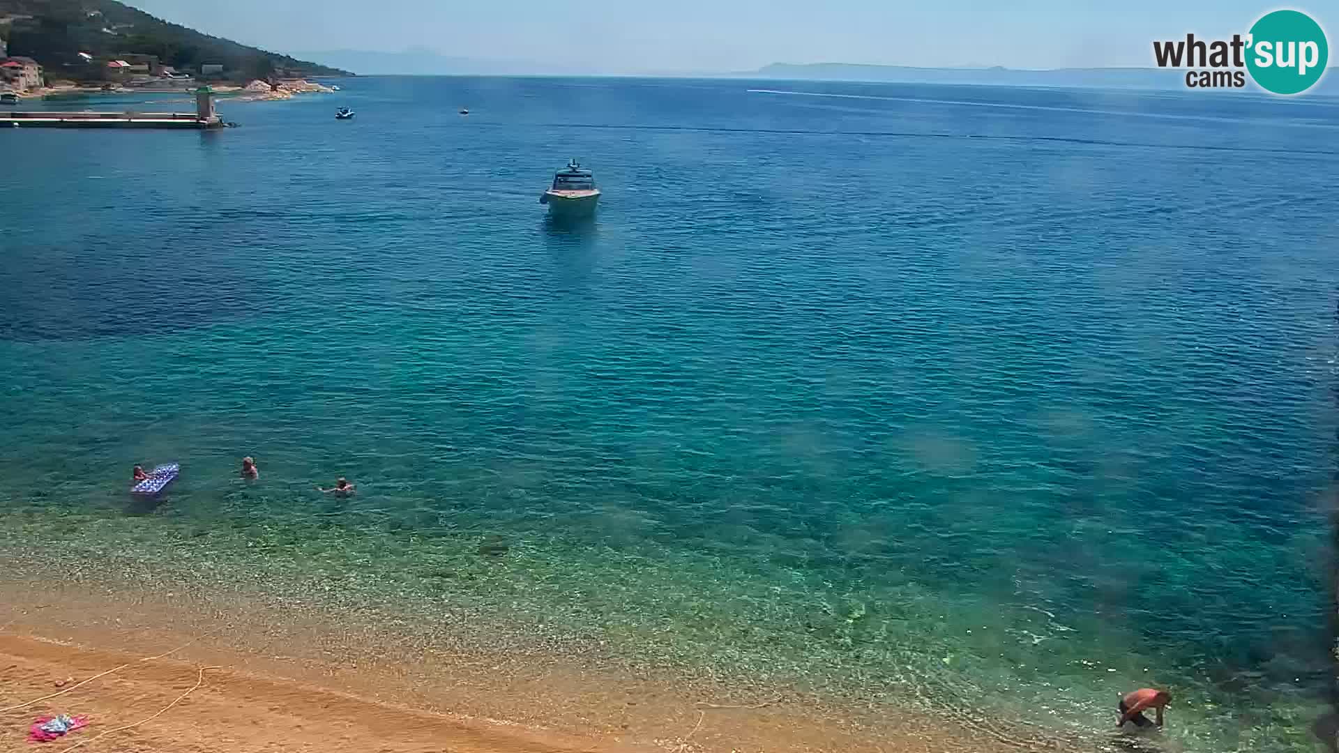 Webcam Bol Town Center & Marina – Live View from Bol, Brač