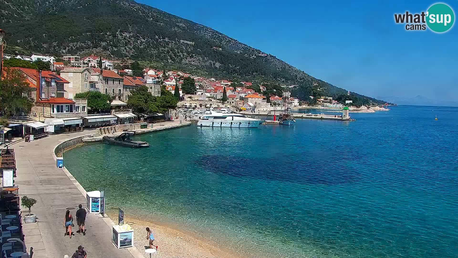 Webcam Bol Hafen & Ortszentrum – Liveblick aus Bol auf der Insel Brač