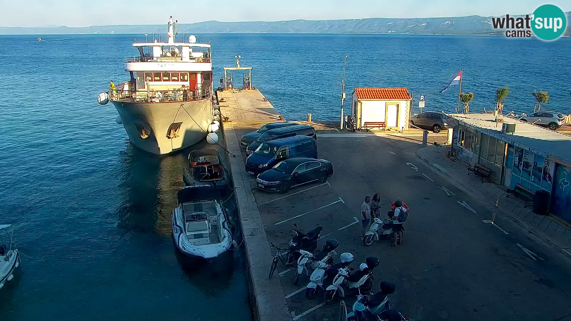 Webcam Bol Centre-Ville & Marina – Vue en direct depuis Bol, île de Brač