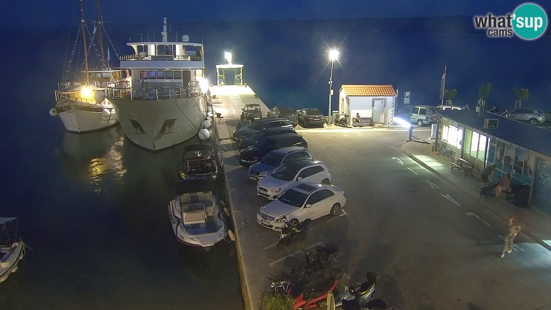 Webcam Bol Town Center & Marina – Live View from Bol, Brač