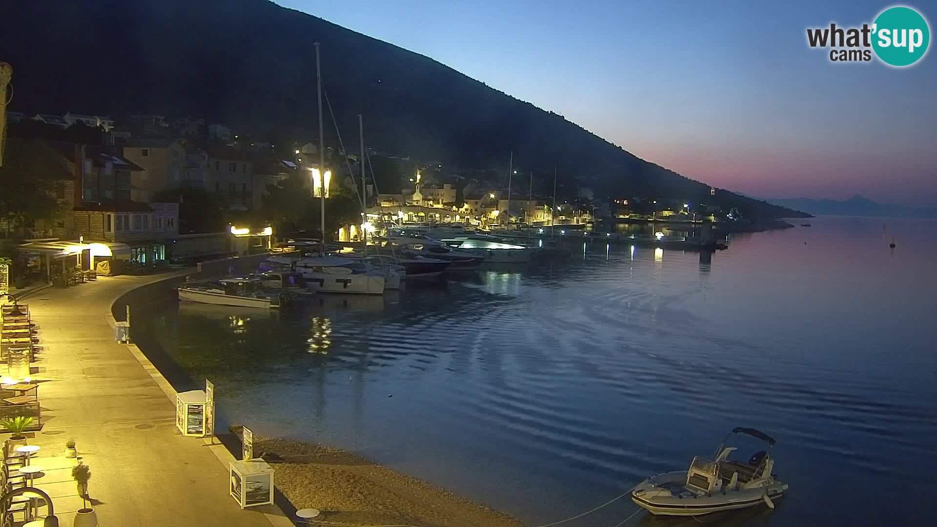 Webcam Bol Town Center & Marina – Live View from Bol, Brač