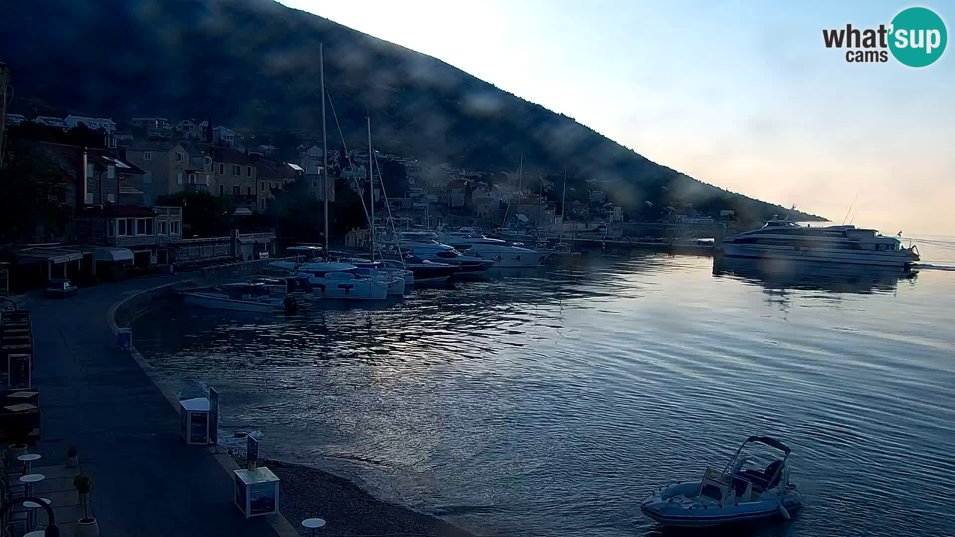 Webcam Bol Town Center & Marina – Live View from Bol, Brač