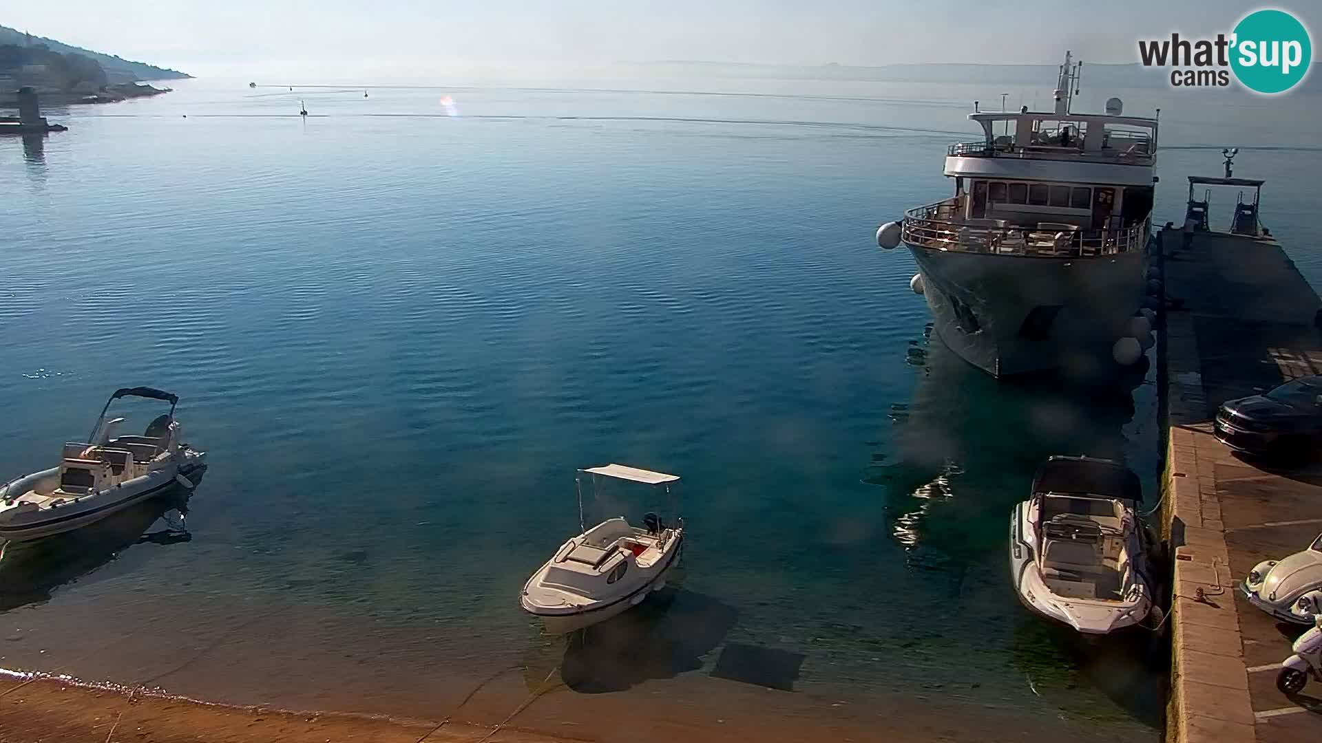 Webcam Bol Hafen & Ortszentrum – Liveblick aus Bol auf der Insel Brač