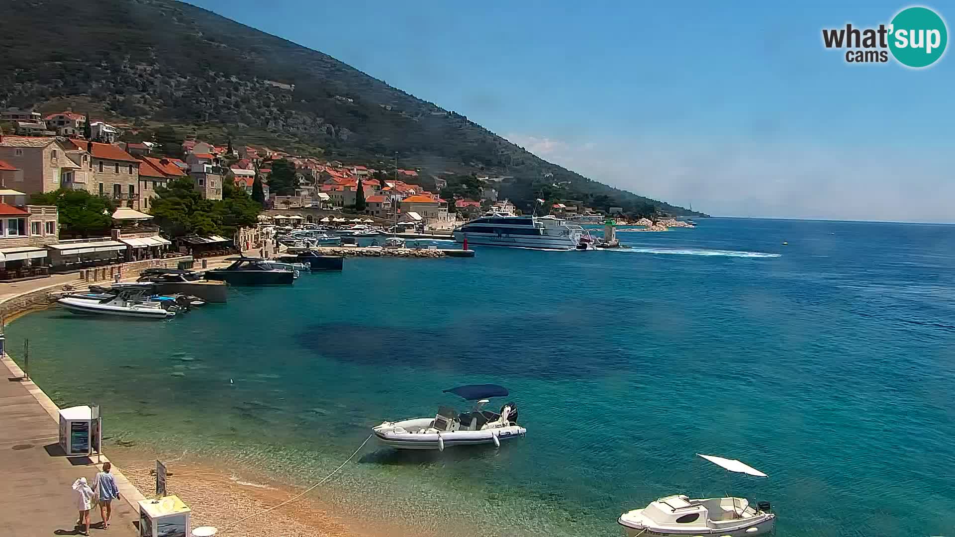 Webcam Bol Centro e Marina – Vista live dal porto di Bol