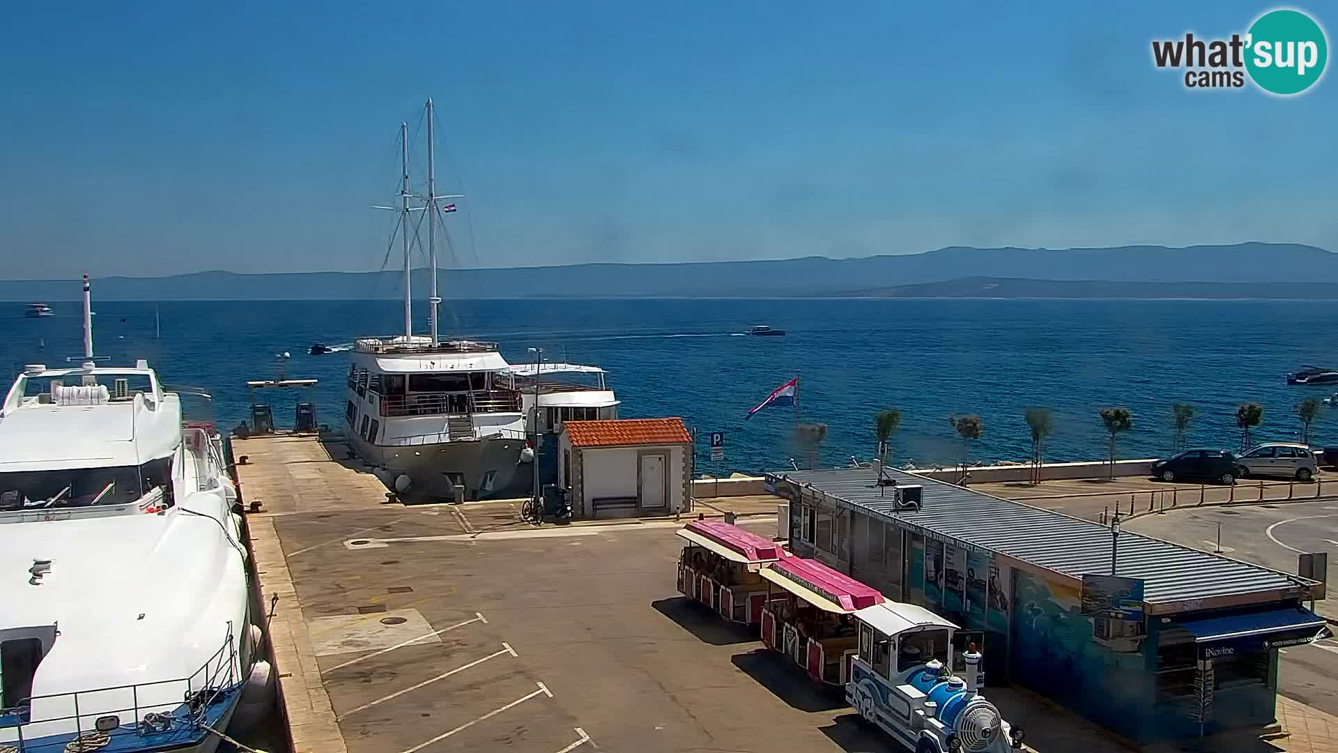 Webcam Bol Town Center & Marina – Live View from Bol, Brač