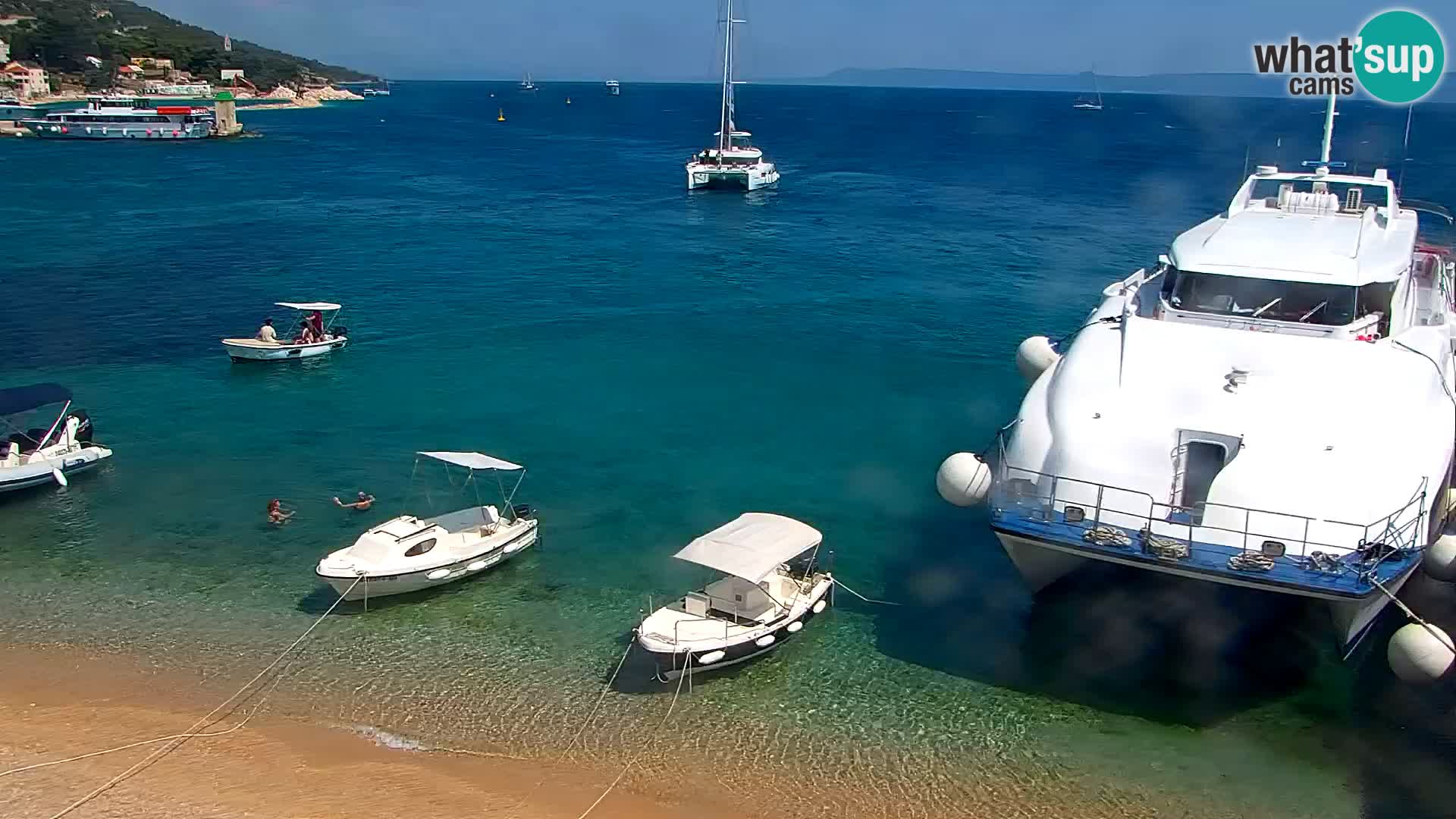 Webcam Bol Hafen & Ortszentrum – Liveblick aus Bol auf der Insel Brač