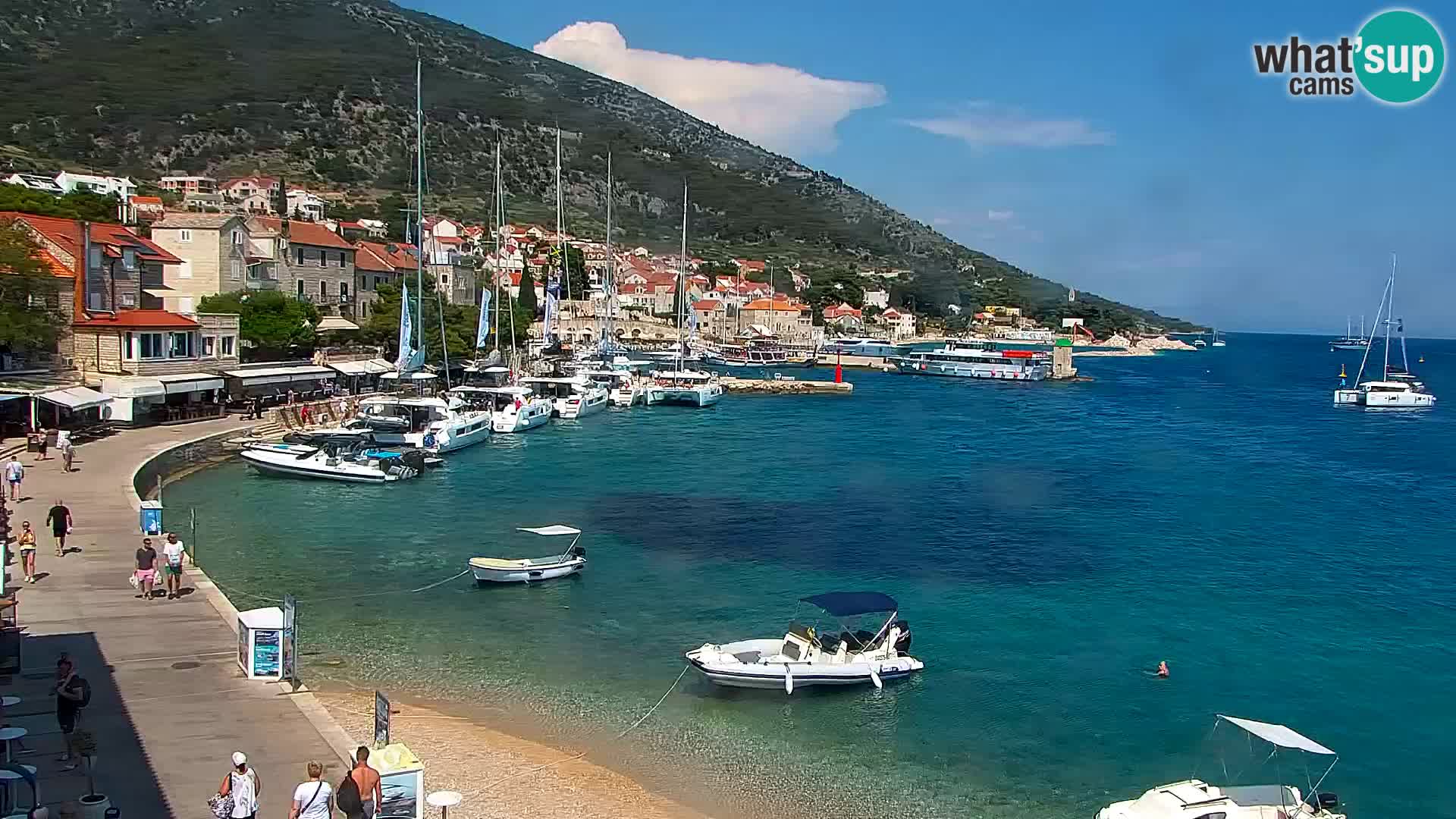 Webcam Bol Town Center & Marina – Live View from Bol, Brač
