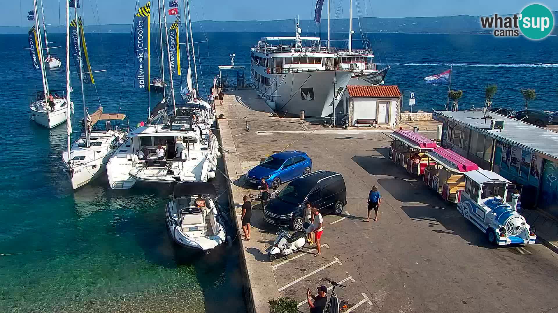 Webcam Bol Hafen & Ortszentrum – Liveblick aus Bol auf der Insel Brač
