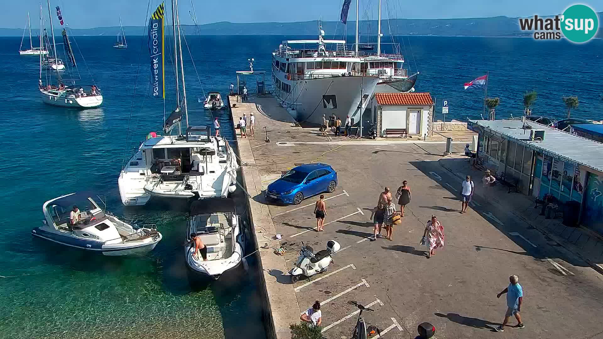 Webcam Bol Town Center & Marina – Live View from Bol, Brač